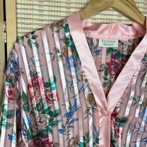 Vintage Gold Label Victorias Secret Floral Satin Top